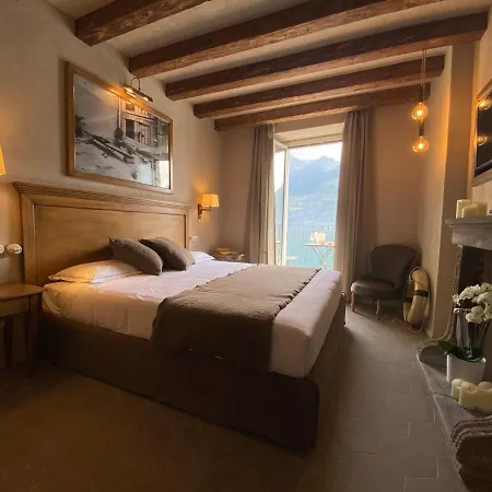 Al Molo 5 - Front Fogadó Oliveto Lario