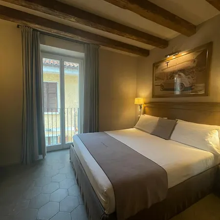 Fogadó Al Molo 5 - Front Oliveto Lario
