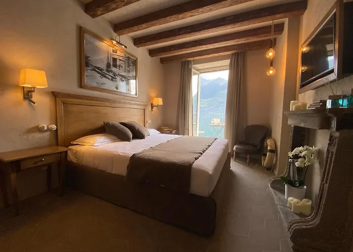 Al Molo 5 - Front بيت ريفي Oliveto Lario